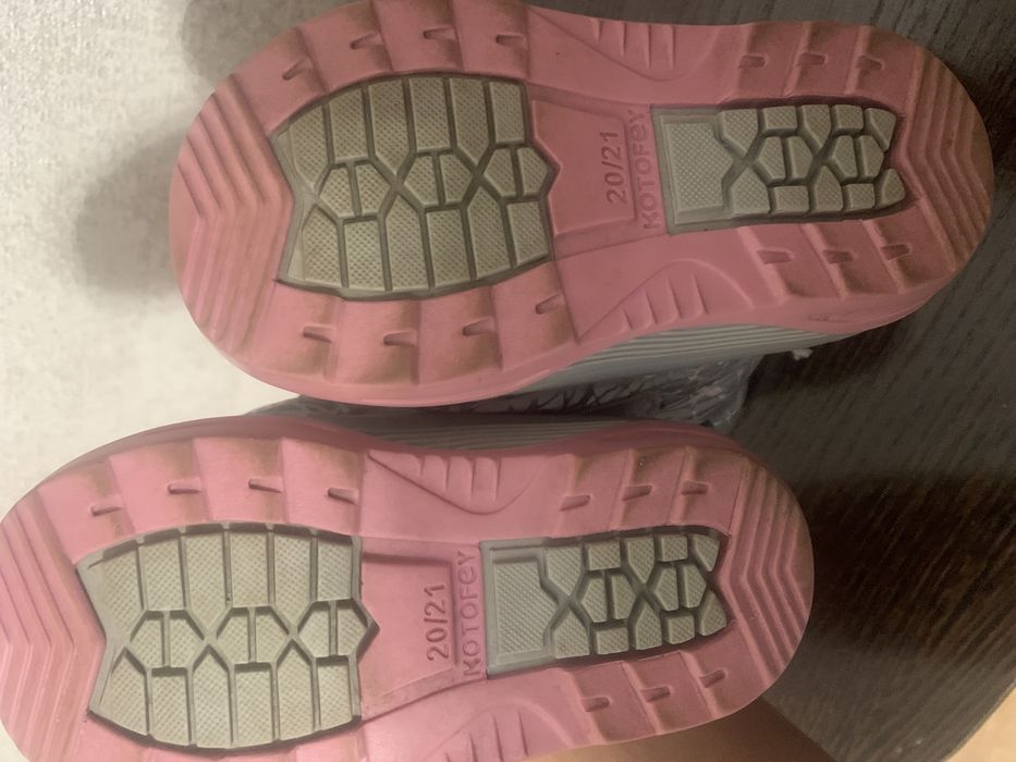 Сапожки для девочки , очень  теплые