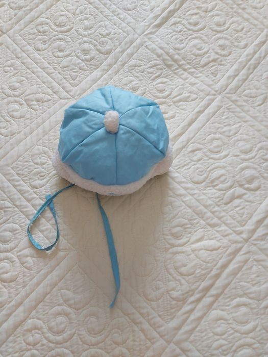 Зимняя детская шапочка