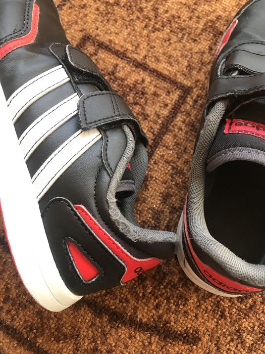 Маратонки adidas