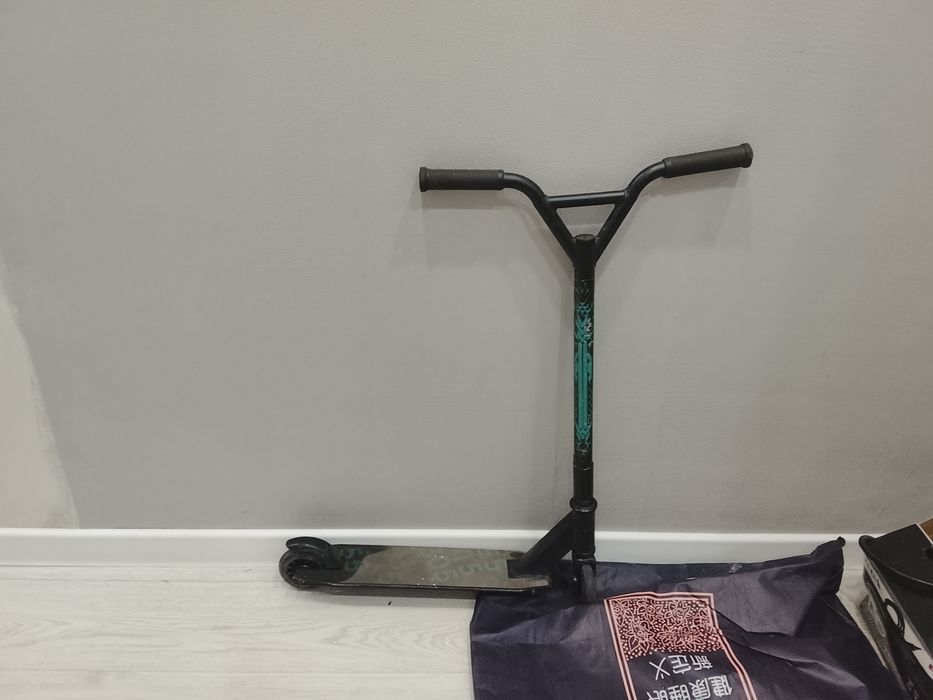 Продам Самокат Трюковой