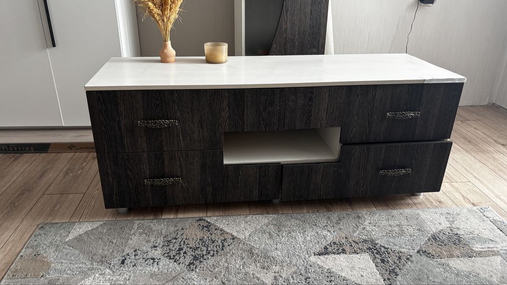 Зона под теоевизор