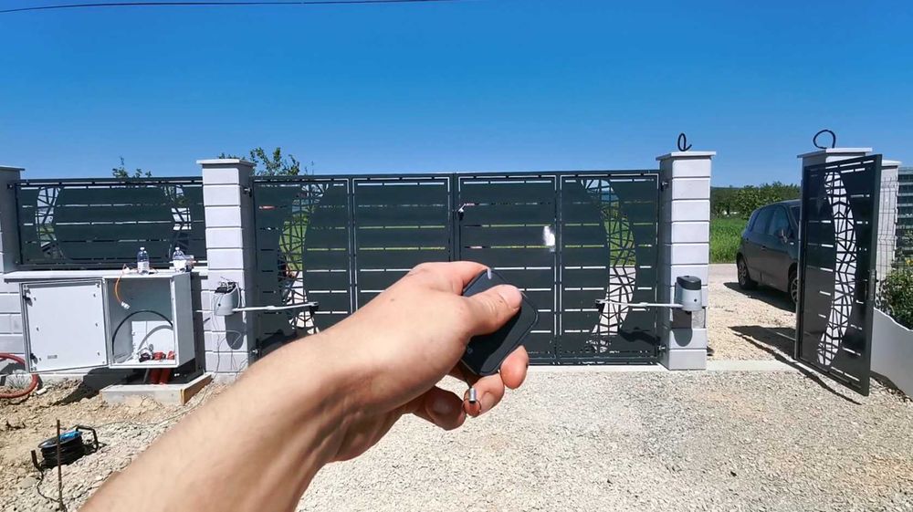 Porti automate glisant telecomanda aplicatie telefon Nice Sighet