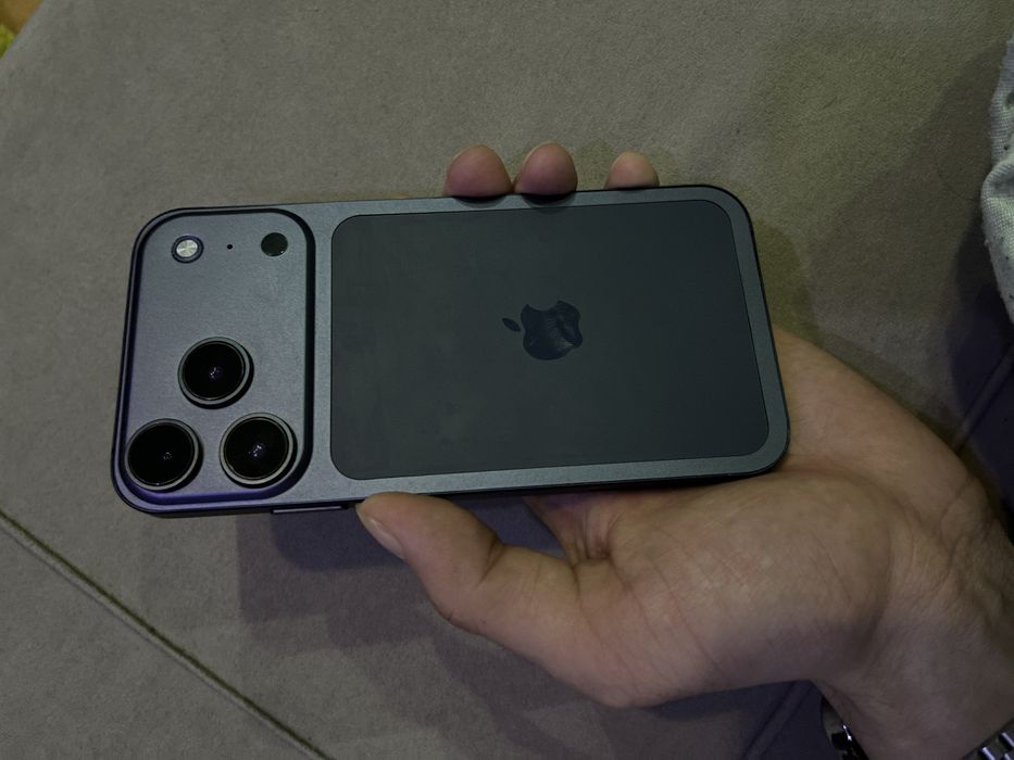 Iphone11 в корпусе 17 про оригинал