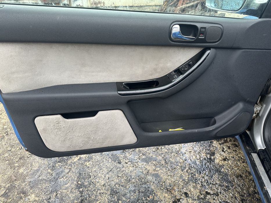 Седалки салон ауди с3 audi s3 отличен