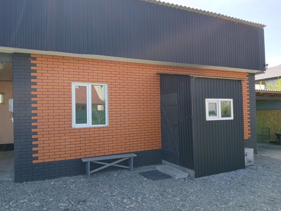 Участок с времянкой