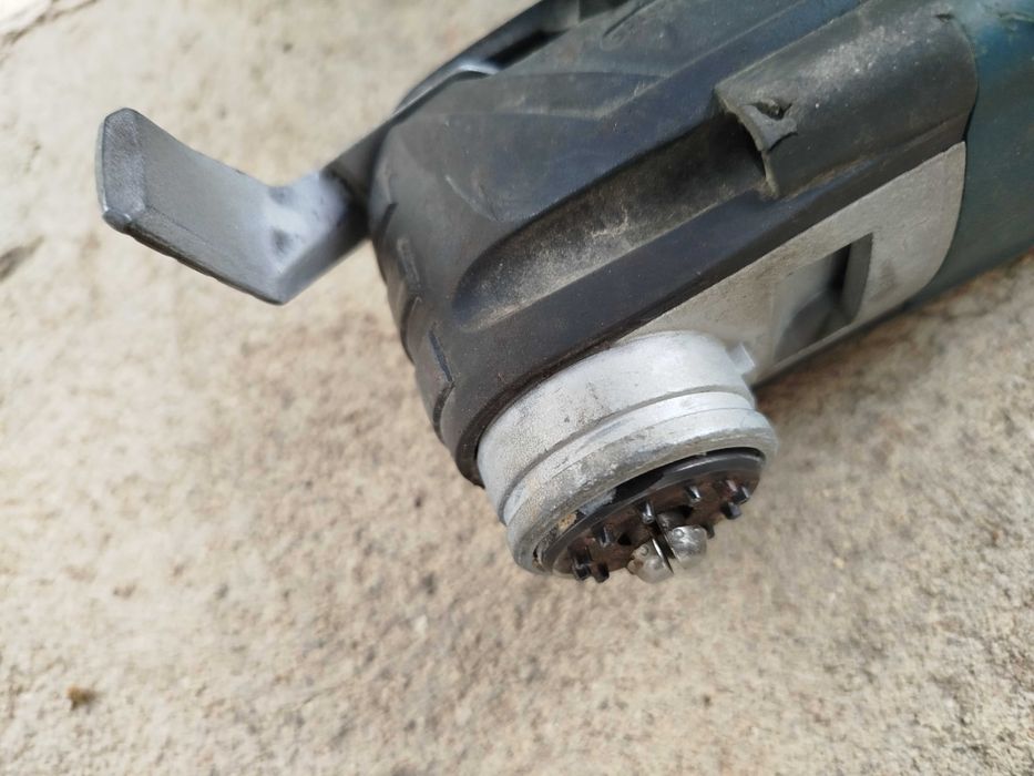 Реноватор BOSCH GOP 300 SCE -за ремонт