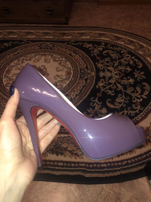 Лаковые туфли