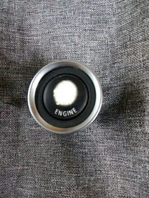 Възстановяване/реставриране на автомобилни копчета/бутони