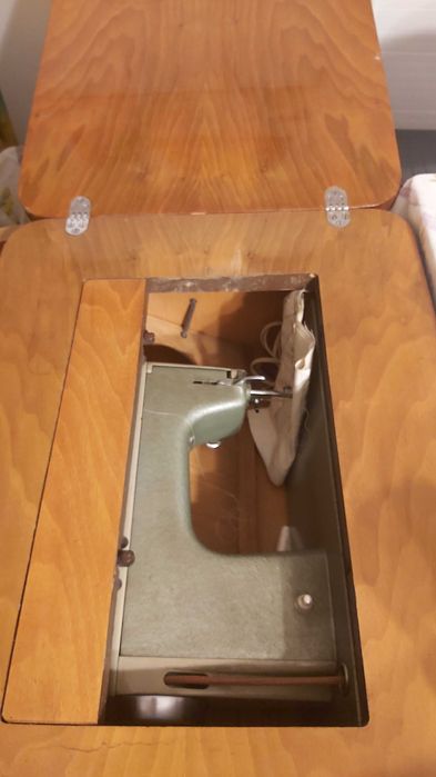 Mașină de cusut Ileana