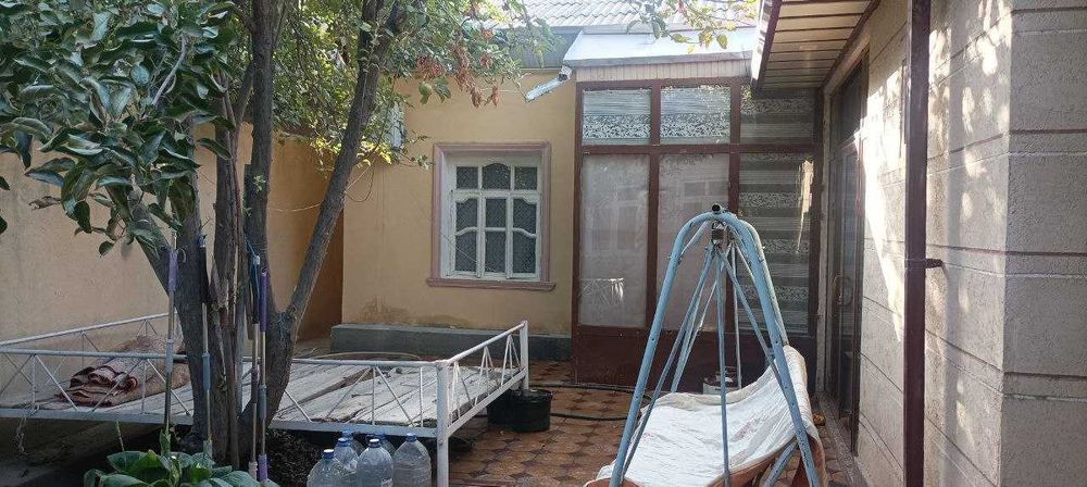 Продается дом в центре города Карши