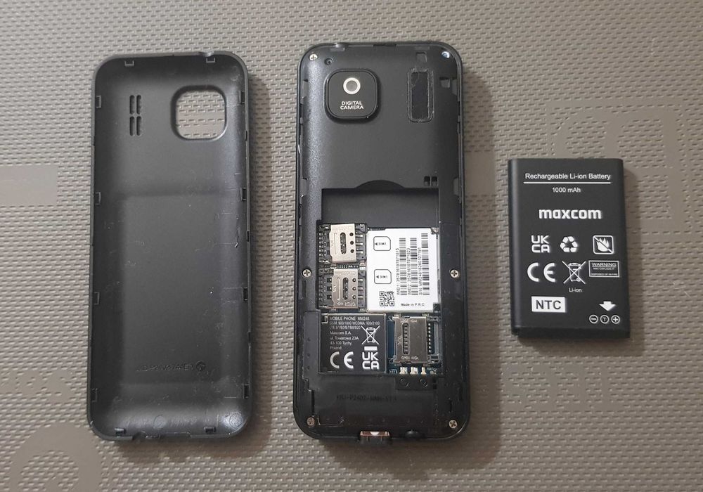 Telefon cu Butoane + incarcator