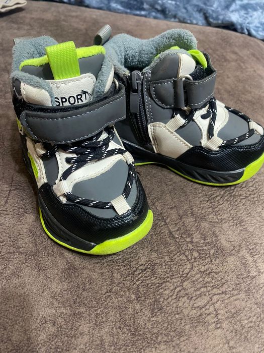 Ботинки детские весна- осень