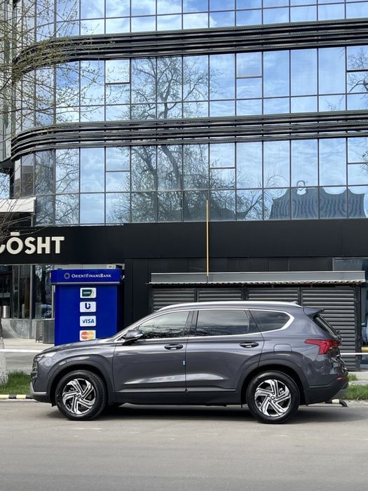 Hyunday Santa Fe 34000 km 2023 год