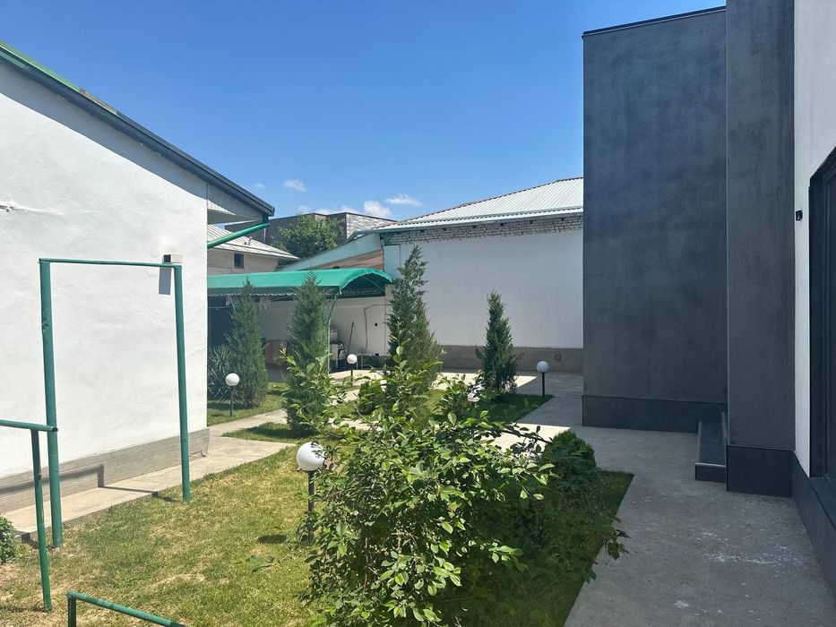 Ракат махаллада 4.5 сотих уй сотилади.