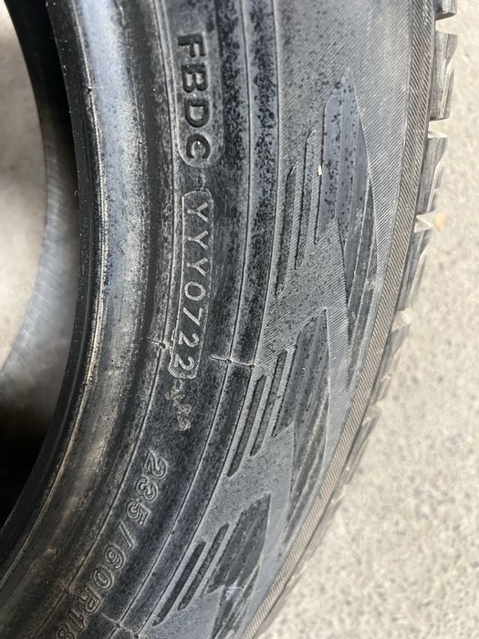 Yokohama g075 235/60/18