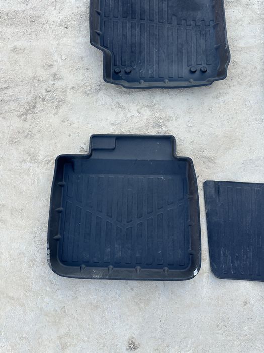 Продам полики камри 50,55