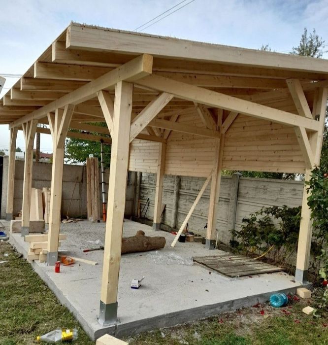 Foișor mobilier și gradina terase