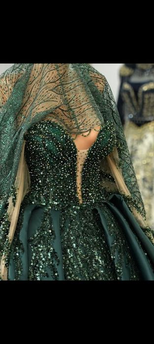 Зелена булченска рокля