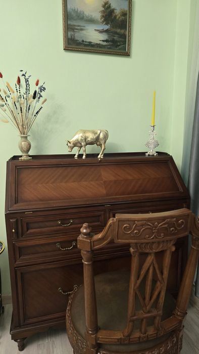 Продам письменный стол со стулом