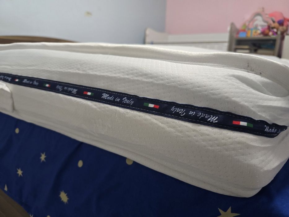 Матраци Made in Italy 160/190 двулицев твърдо и меко нови на ролка