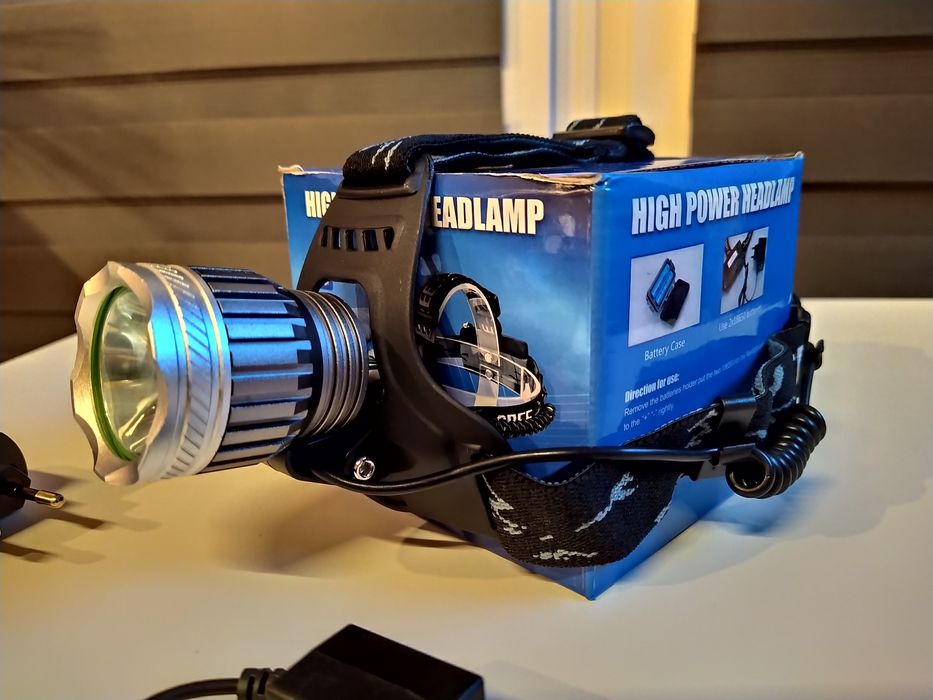 Lanterna frontala cu led XML T6 pescuit , camping , vanatoare