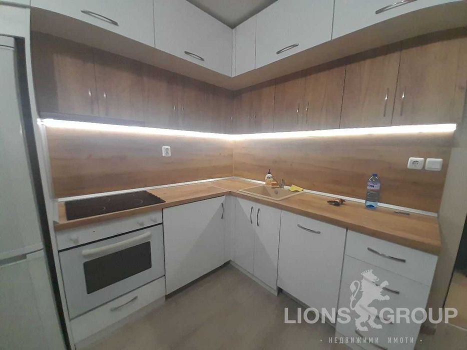 Дава се под наем Тристаен апартамент в Варна, Лятно кино Тракия - 75 кв.м за 618.12 € - Снимка #1