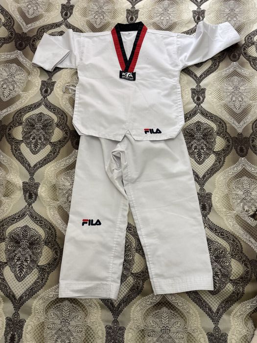 Кимоно для тхэквондо / карате