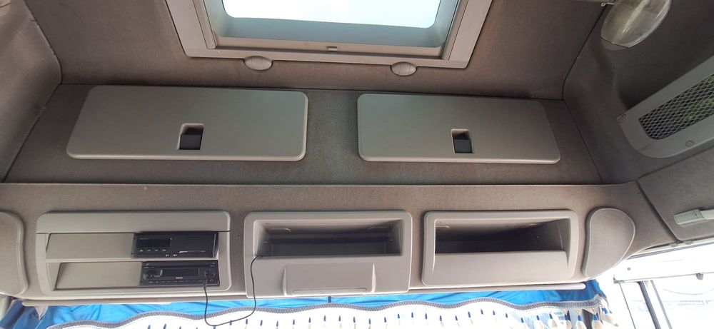 Vand iveco eurocargo 7.5 t lift