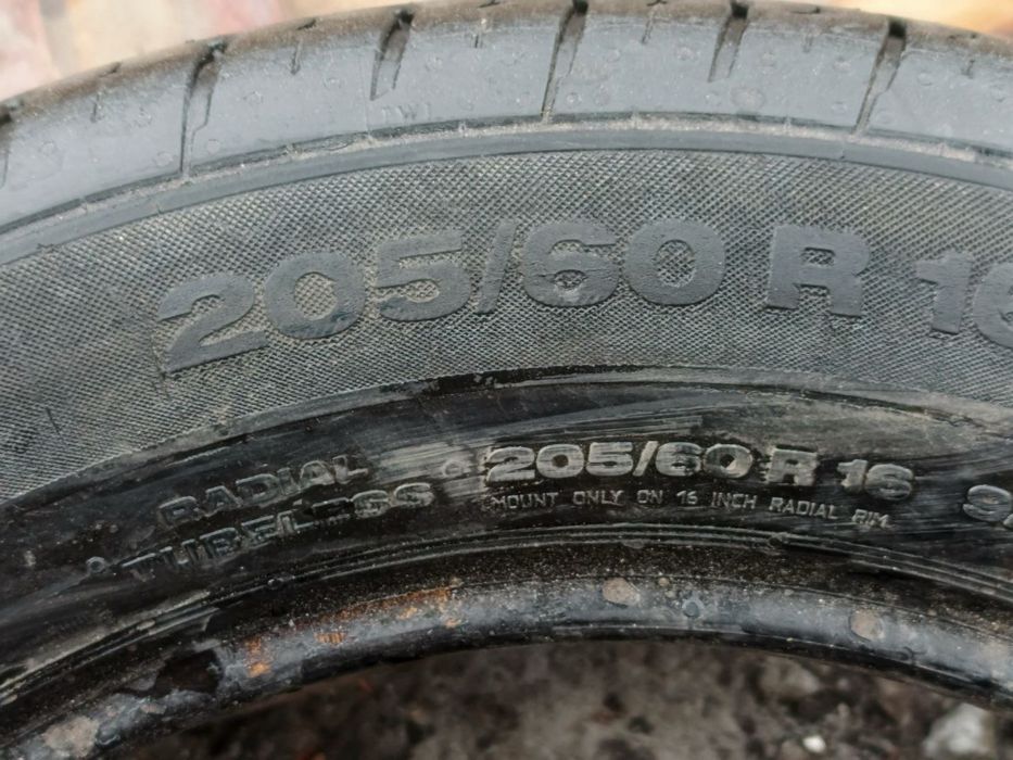 205/60/16 состояние хорошее