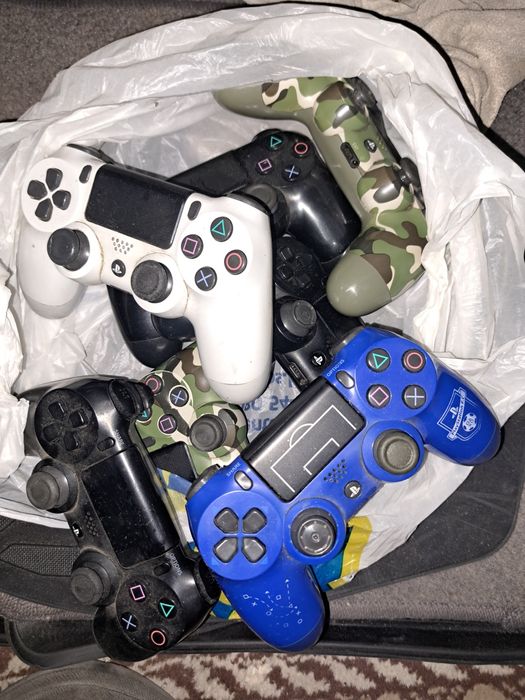 Геймпады PS4  продам
