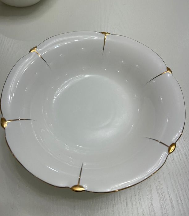 Сервис белый с золотыми вставками