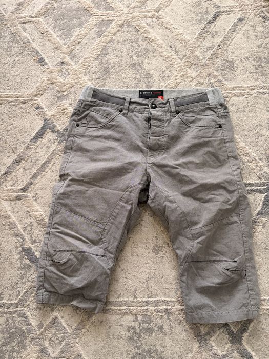 Pantaloni scurti reserved