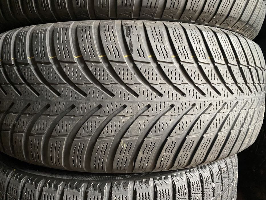 235/55/19 пара бу нокиан