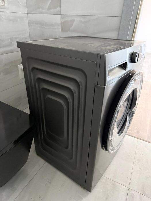 Masina de spălat/uscat rufe BEKO, noua, frontala, 9/6 KG