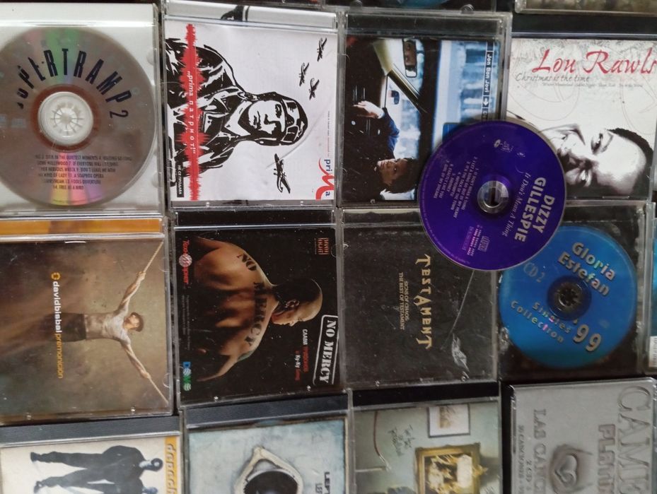 CD музика всякакви стилове запазени