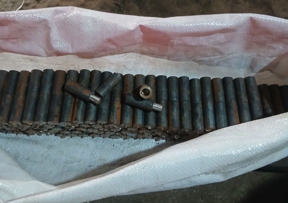 Sharnir ishlab chiqaramiz