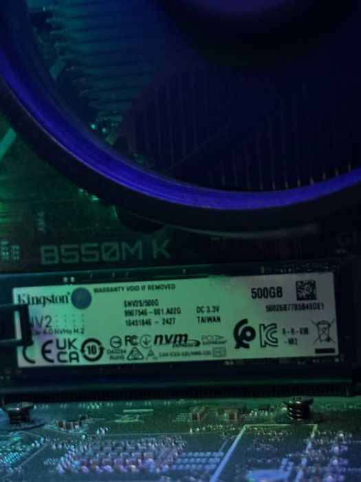 PC Gaming– RX 6600, Ryzen 5 5600, 16GB RAM