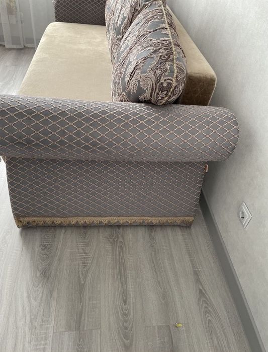 Продам диван и кресло