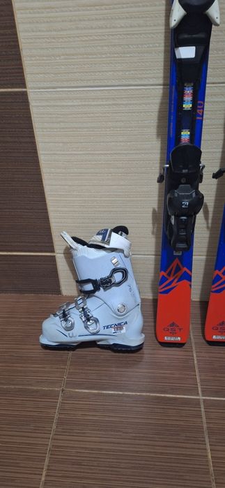 Schiuri salomon 140cm-clapari ski, casca, bete