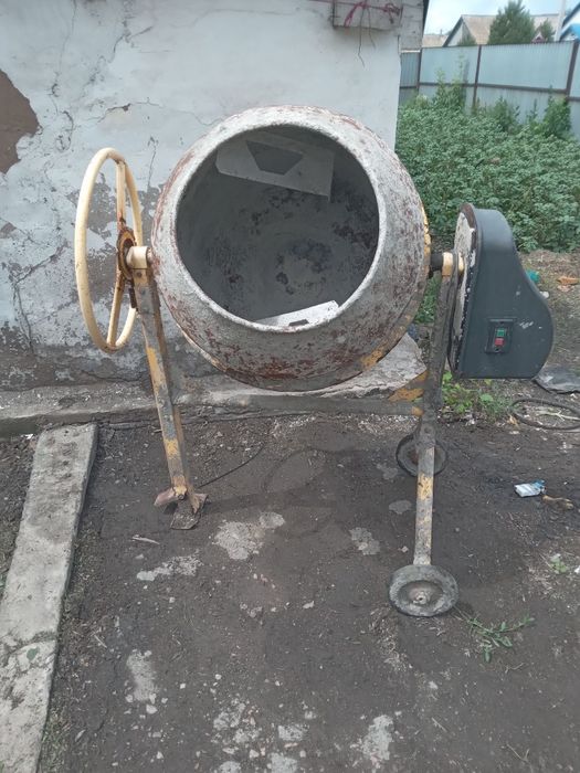Продам бетономешалку