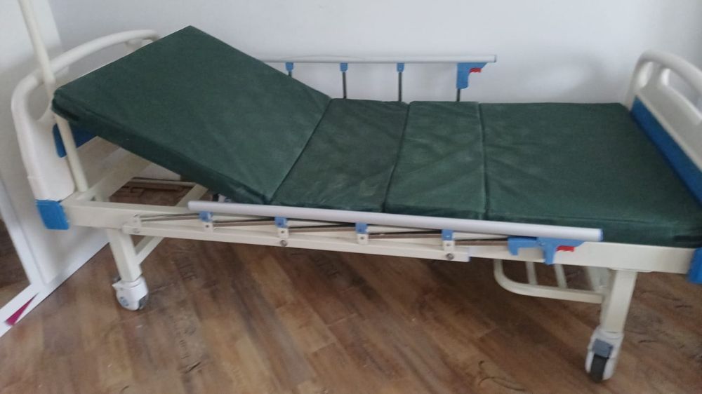 Инвалидная кровать