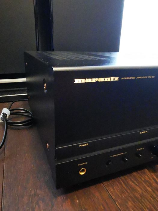 vand  aplificator Marantz pm80 cap de serie