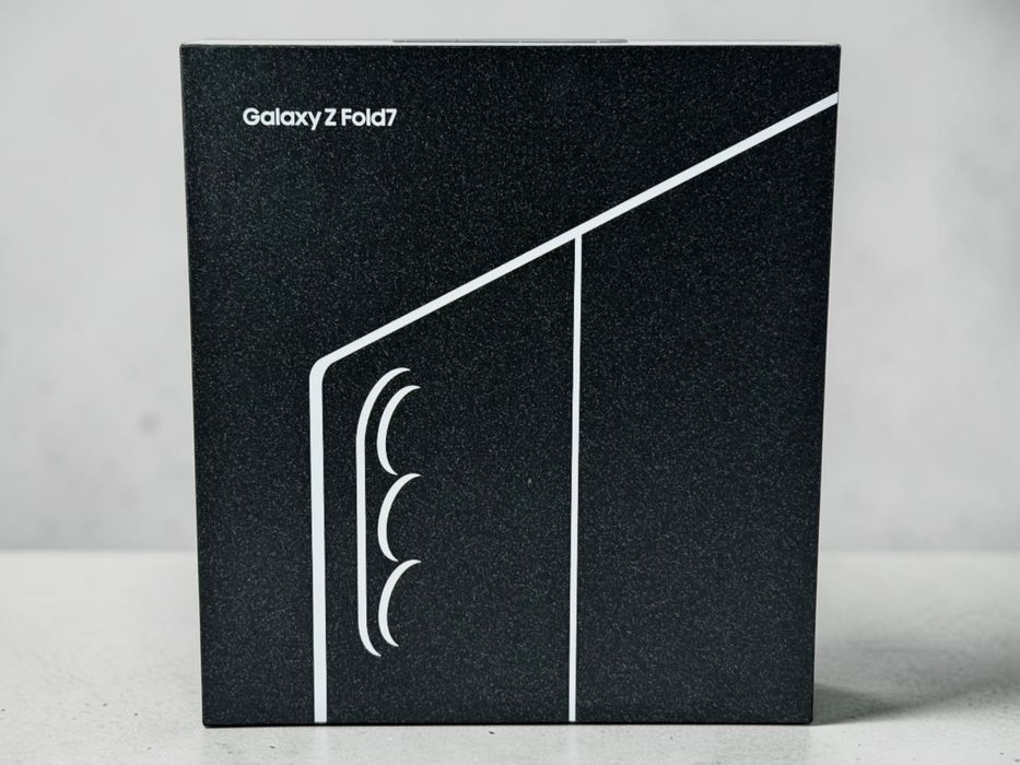 НАЛИЧЕН! Samsung Galaxy Z Fold 7 5G 512GB Silver / Blue / Jet Black Гаранция!