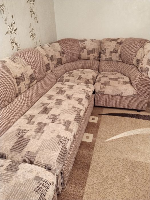 Продам! Мягкий б/у уголок