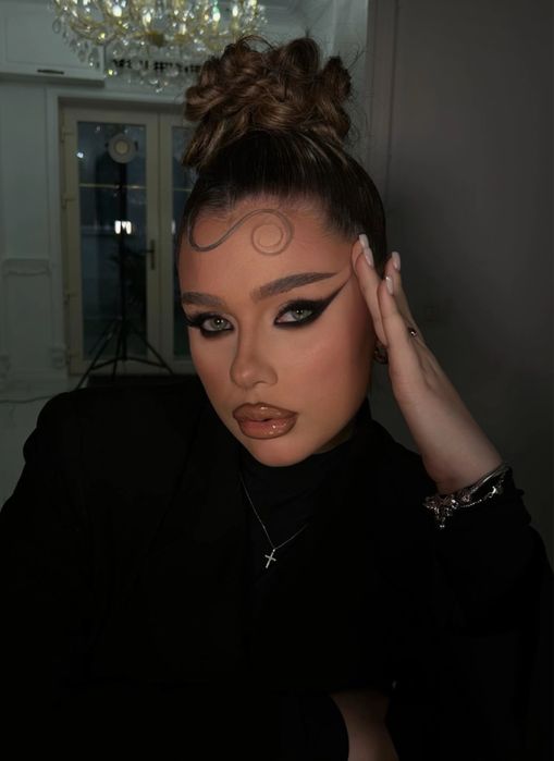 Machiaj si coafat la domiciliu