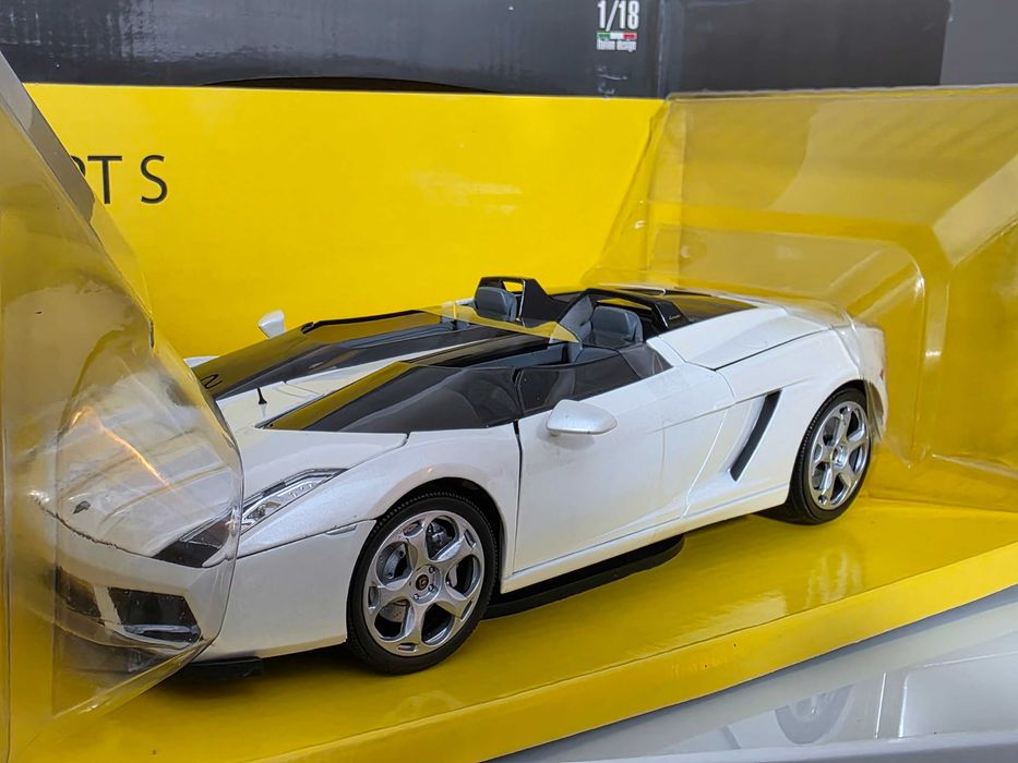 Macheta Auto 1/18 Mondo Motors Lamborghini Concept S