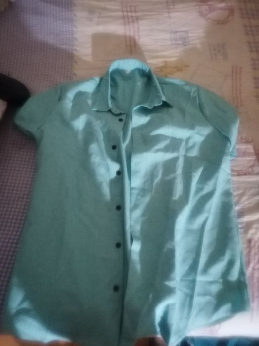 Cămăși l xl stare foarte bună