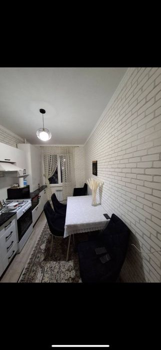 Uy sotiladi 2 xonal 70 m²i yangi remont jihozlari bilan