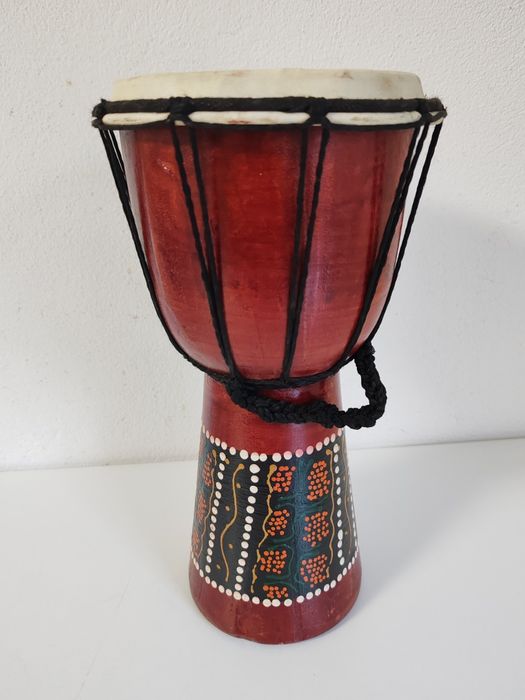 Tobă djembe 30 cm, realizată din lemn masiv