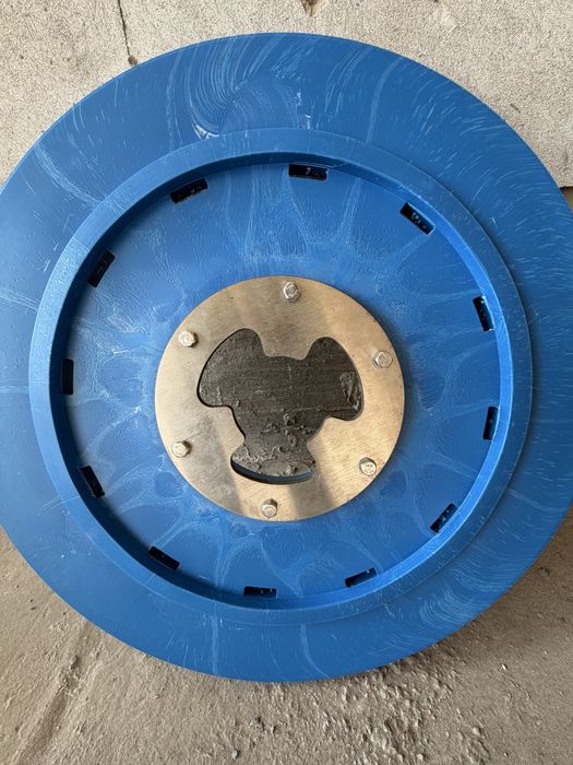 Шетка для чиски мебел